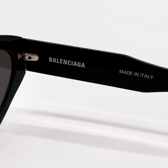 NEW BALENCIAGA BB0306S 001 CAT EYE BLACK WOMEN SUNGLASSES BALENCIAGA - Picture 9 of 10